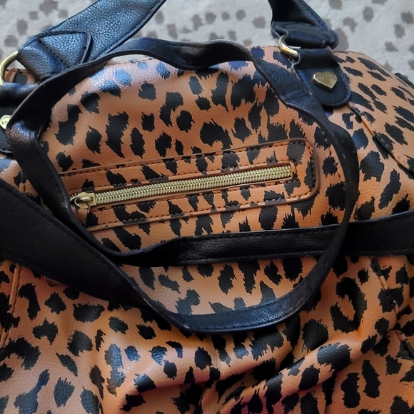 Betsey Johnson purse - Picture 1 of 5